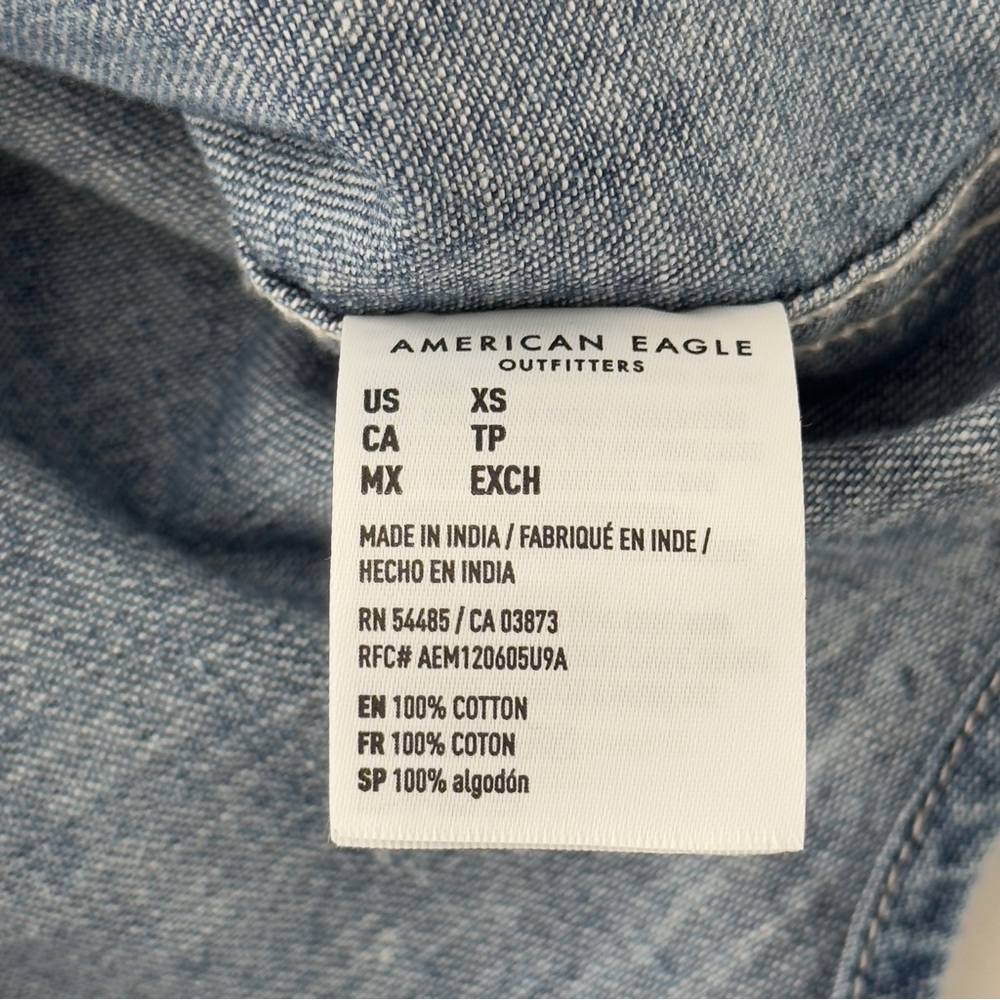 American Eagle Outfitters Blue Denim Button-Down Shirt XS NWT - Picture 7 of 7